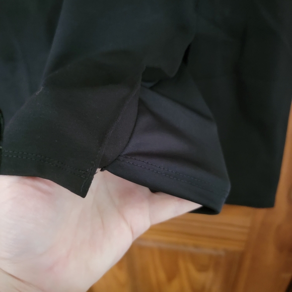 Black stretch Skirt 'NWOT' - Picture 4 of 10